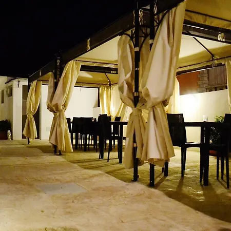 Ausonia Bed & Breakfast